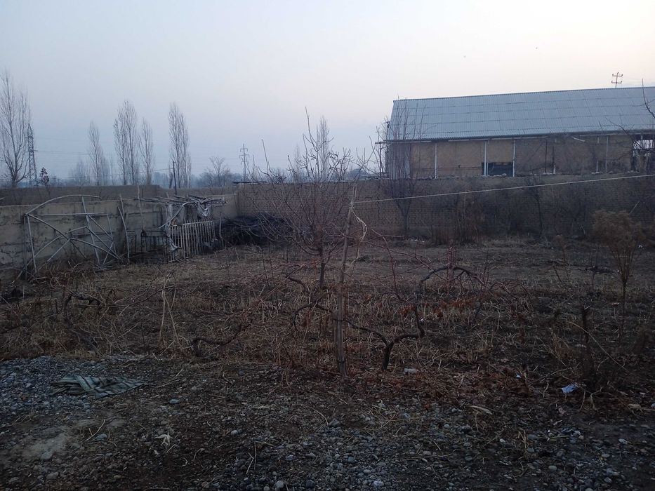 Участок земли размером в 4 соток