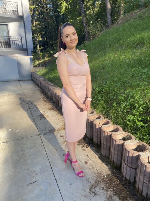 Rochie marimea M purtata o singura data