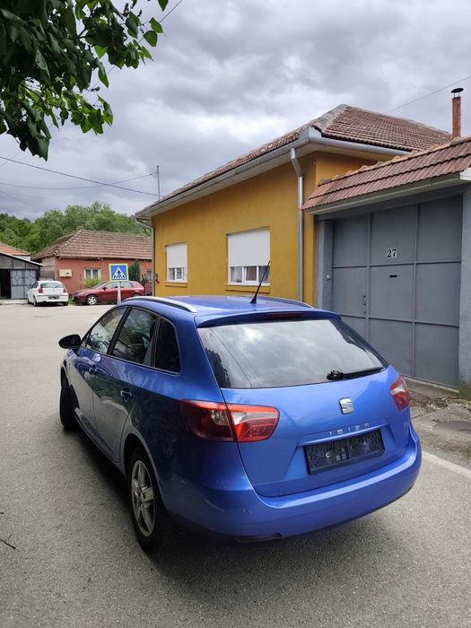 Vând Seat Ibiza 2010