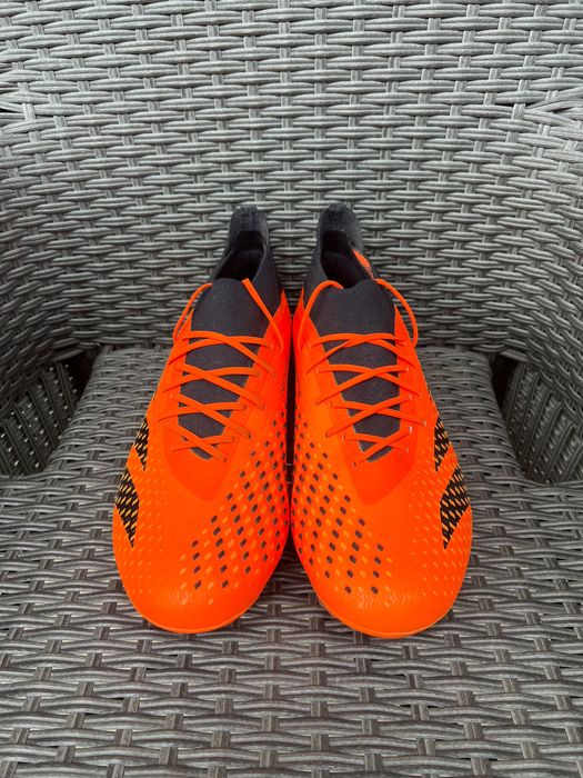 Професионални Бутонки Adidas Predator Accuracy.1 FG