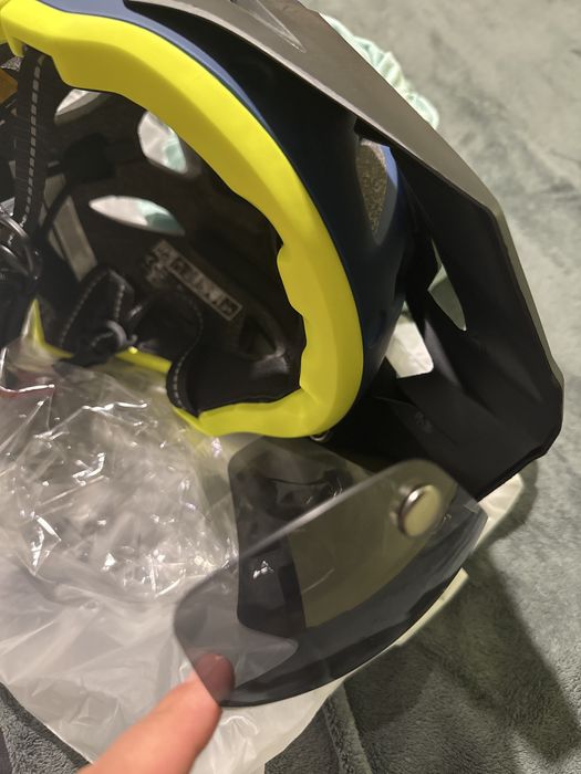 Casca protectiw bicicleta/trotineta etc. transp gratis olx