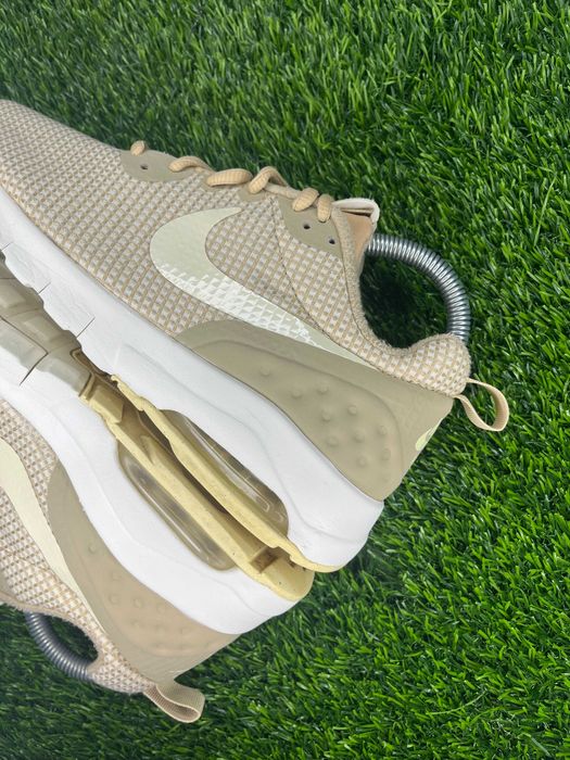 Nike Air Max Motion 'Mushroom' Дамски Маратонки