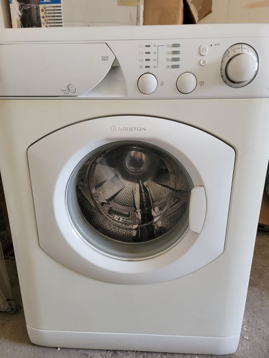 Masina de spalat rufe Ariston  AVL109 EU, Super silent