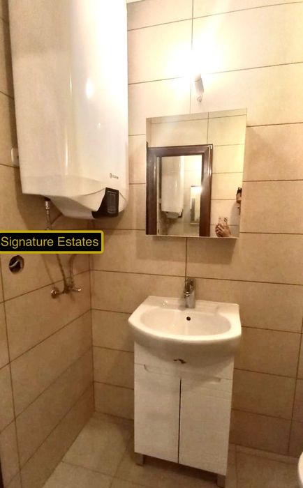 Продава се Двустаен апартамент в Велико Търново, Център - 53 кв.м за 2000 €/кв.м - Снимка #2