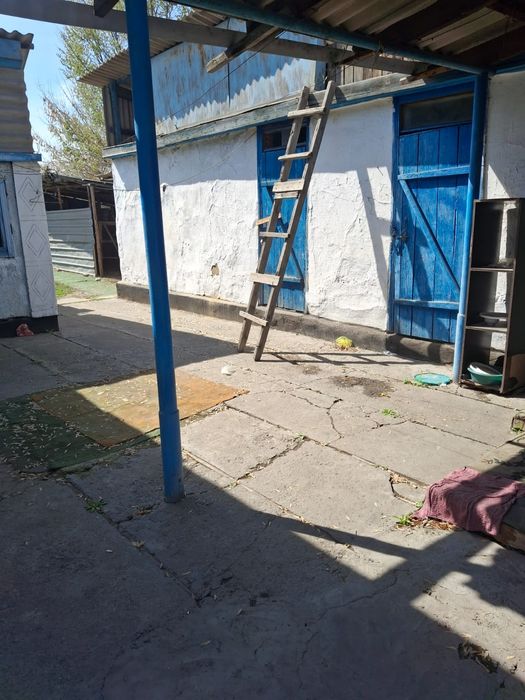 үй сатылады тезарада