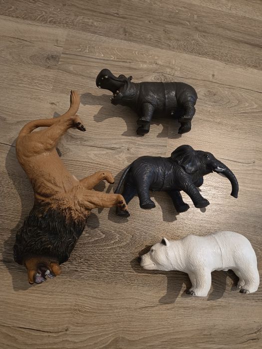 Set 4 animale sălbatice din plastic moale