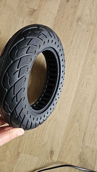 Nedong 1 бр Непневматична плътна гума 10 x 2.125 – за електр скутери