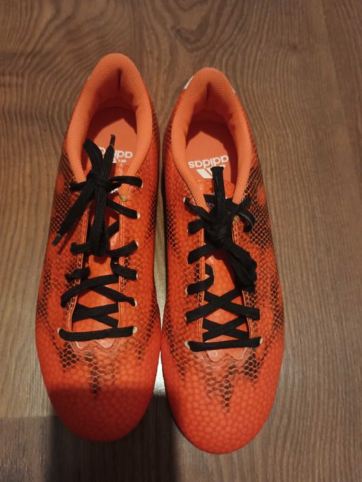 Футболни бутонки Adidas