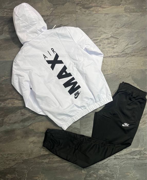 Мъжки спортни екипи Nike