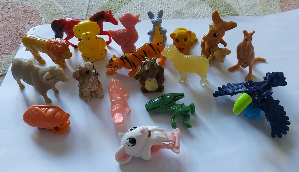 Киндер игрушки разные