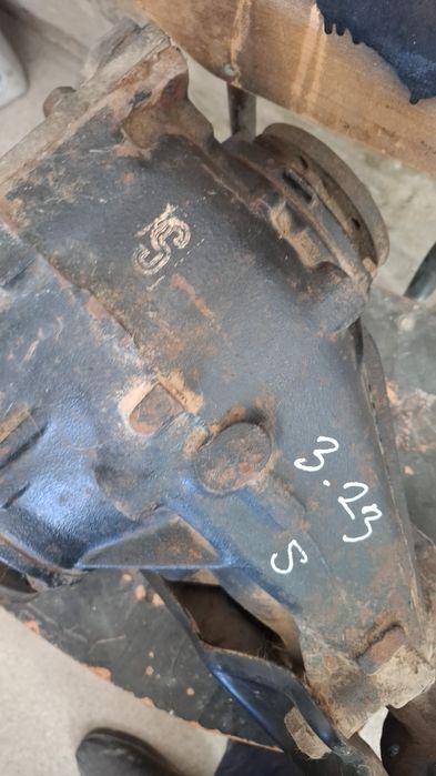 Запчасти  на бмв е34