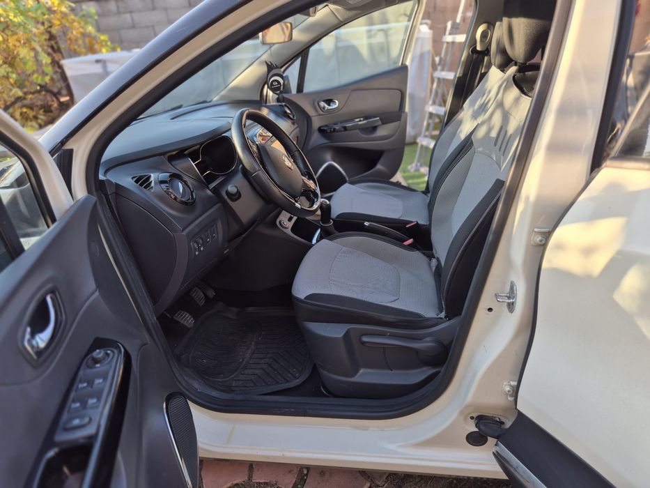 Vând Renault Captur