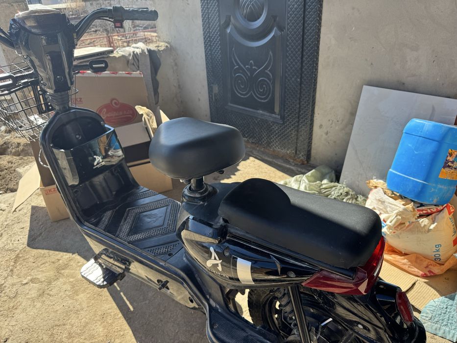 Электроскутер Amanat X10