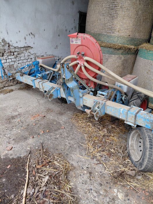 Vand semanatoare porumb 6 randuri