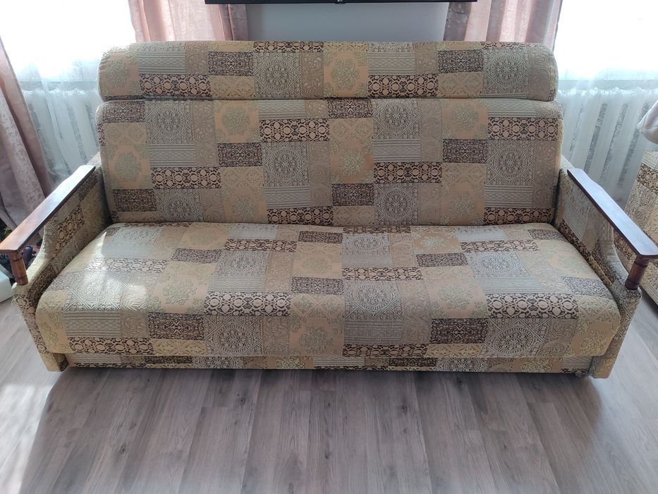 Диван и два кресла