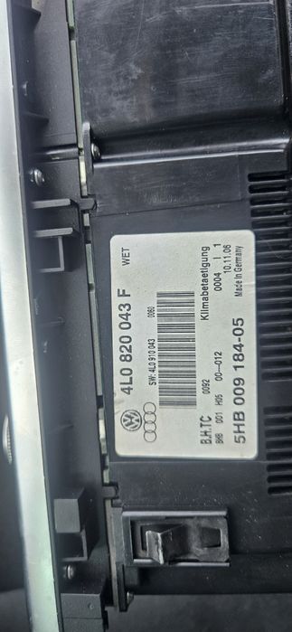 Управление за климатроник за Audi Q7 4l 4LO 820 043 F
