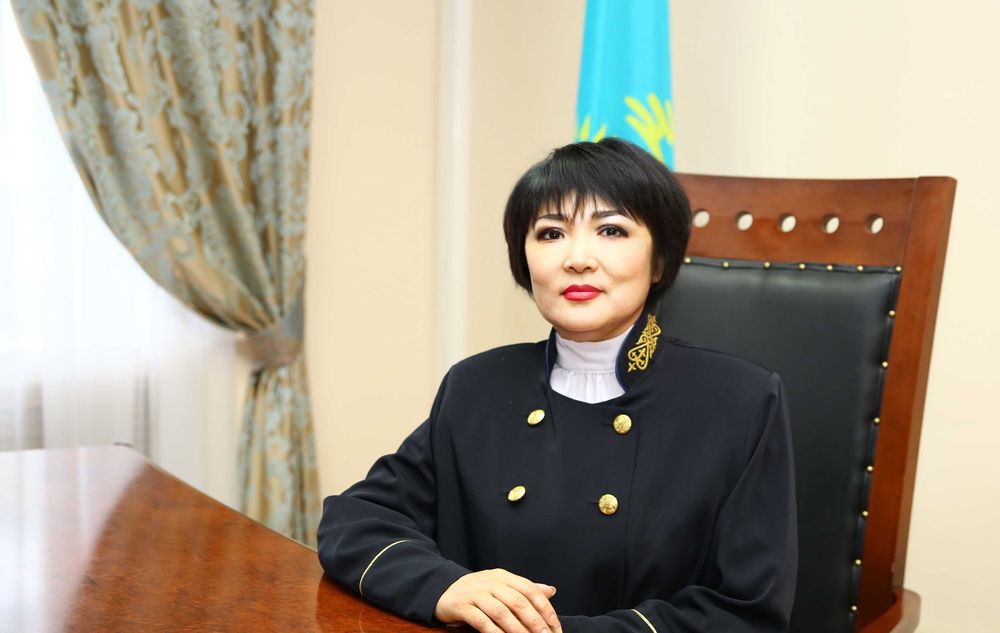 Заңгер, юрист, опытный адвокат