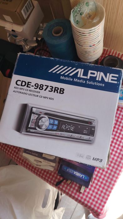 Vând Subwoofer,amplificatoare,stații mpr alpine auto