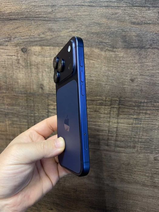 Iphone 17 pro 256gb 99% 212 циклов