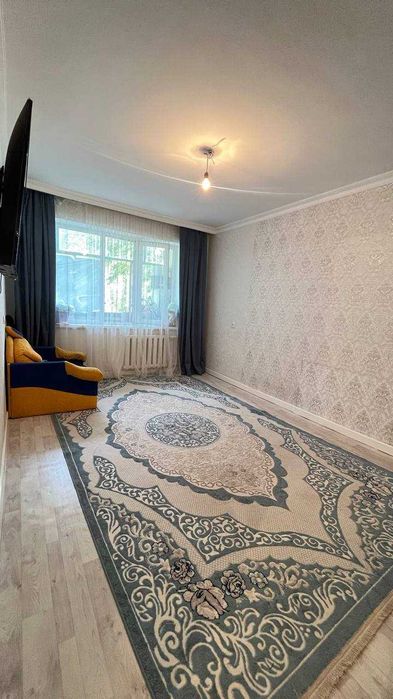 Продам 2 комнатную на Шанхае