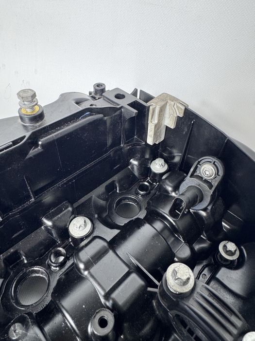 Като НОВ оригинален капак клапани BMW  N57D30B 35d 40d 313 kapak klapani dizel 11128507607 11127812894 11128515746