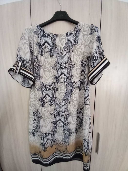 Ежедневна рокля без етикет