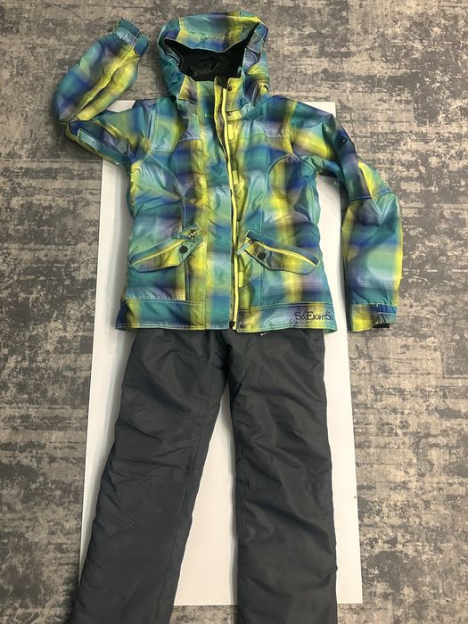 Горнолыжный костюм