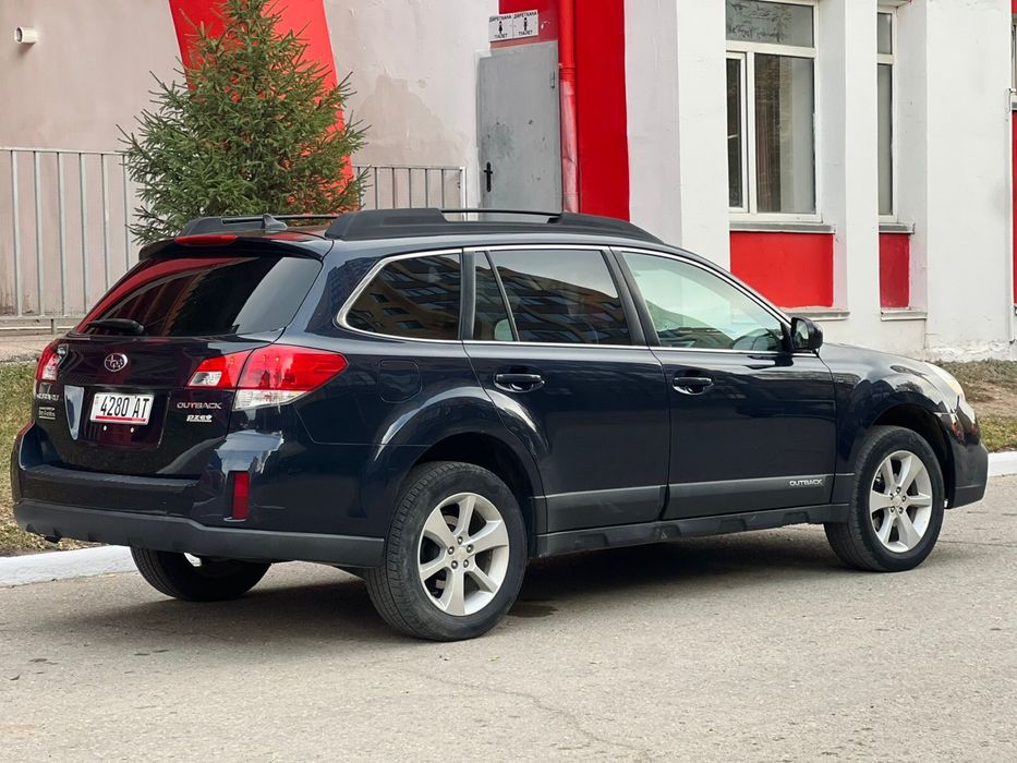 Продается машина субару оутбак