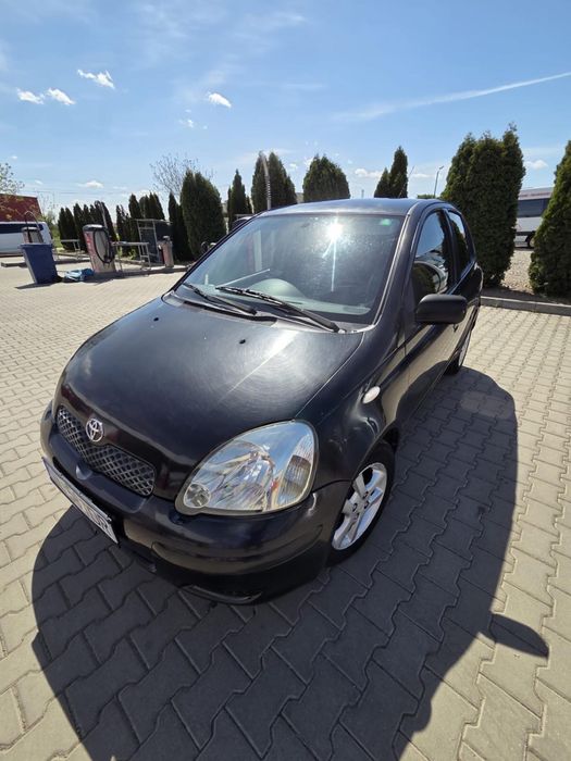 Toyota yaris 2004