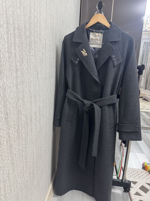 Продам пальто MaxMara