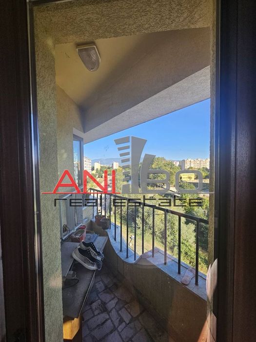 Продава се Четиристаен апартамент в Перник, Център - 95 кв.м за 1685 €/кв.м - Снимка #9