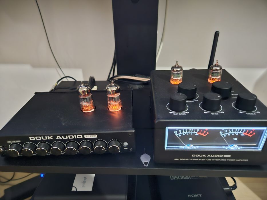 Pachet  Hi-Fi Douk Audio