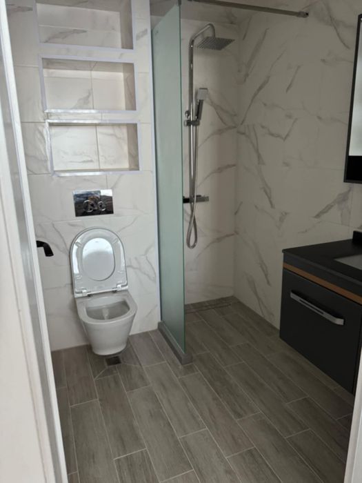 Дава се под наем Тристаен апартамент в Пловдив, Остромила - 120 кв.м за 700 € - Снимка #7