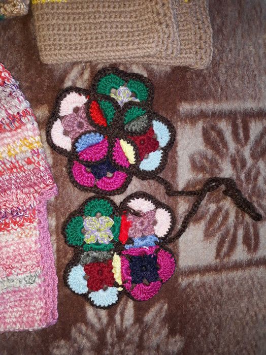 Домашно плетени вълнени терлици