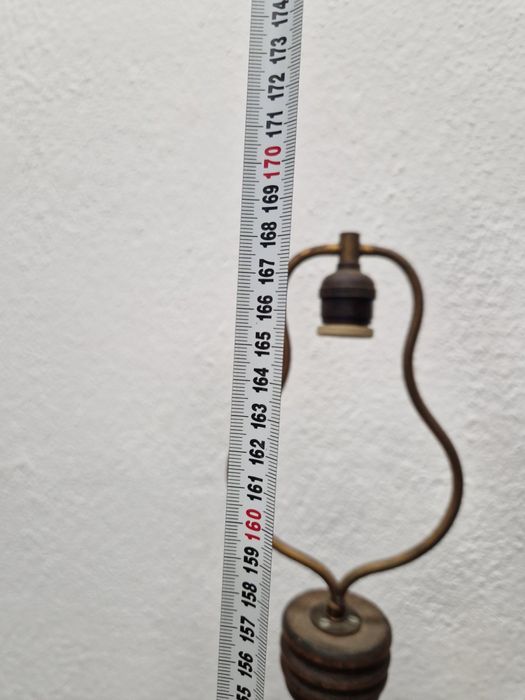 Френска настолна лампа лампион от масивно дърво