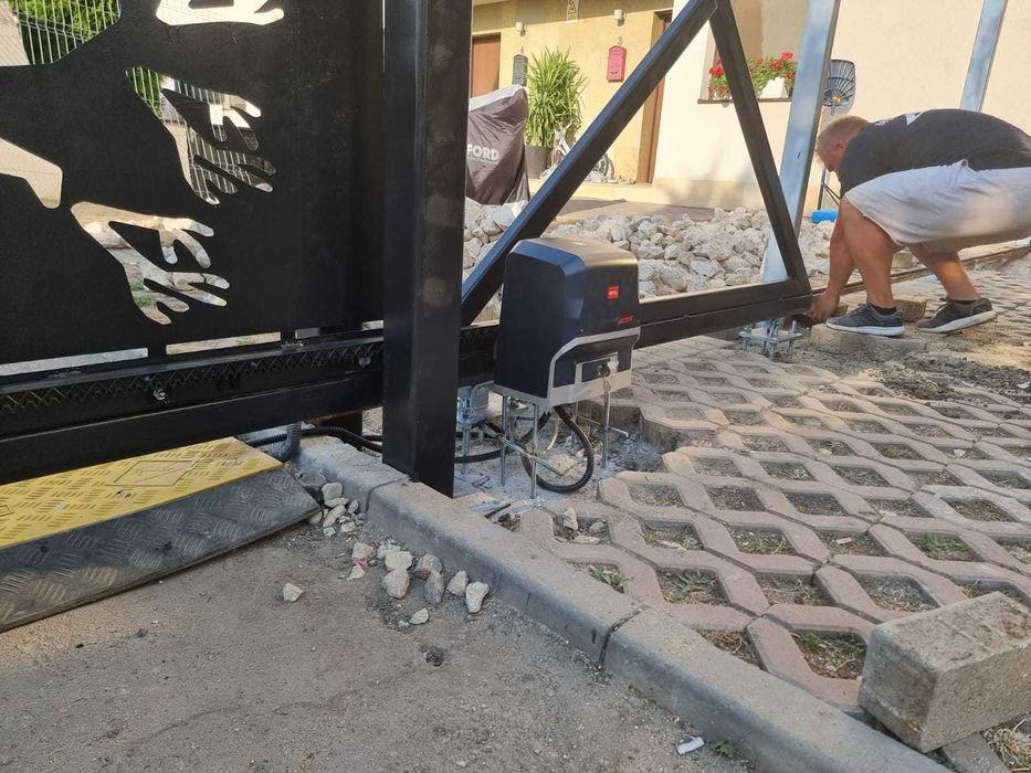 usa-usi garaj tip rulou,usi garaj sectionale , automatizari porti