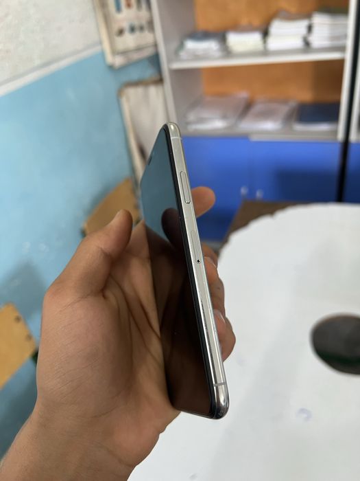 Iphone xs  ideal srochno