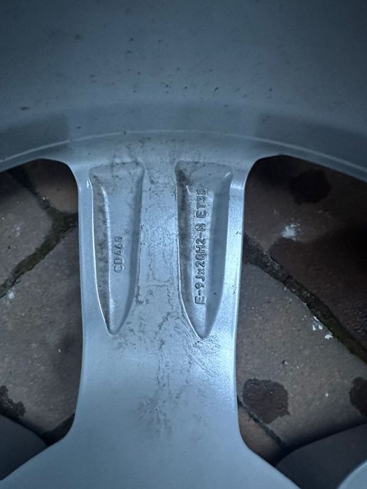 Jante Audi E tron Q8 sq5 Touareg 4ke601025s 255 50 20 Continental