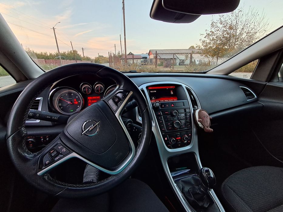 OPEL Astra 2014 — imagine 5