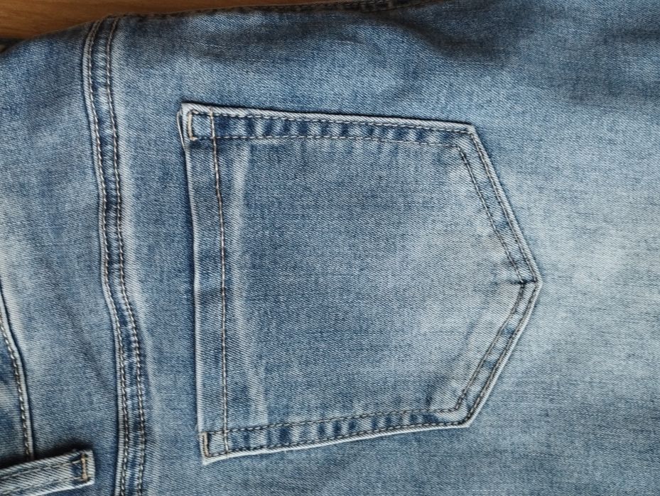 Blugi Arizona, mărimea L, în stare bună