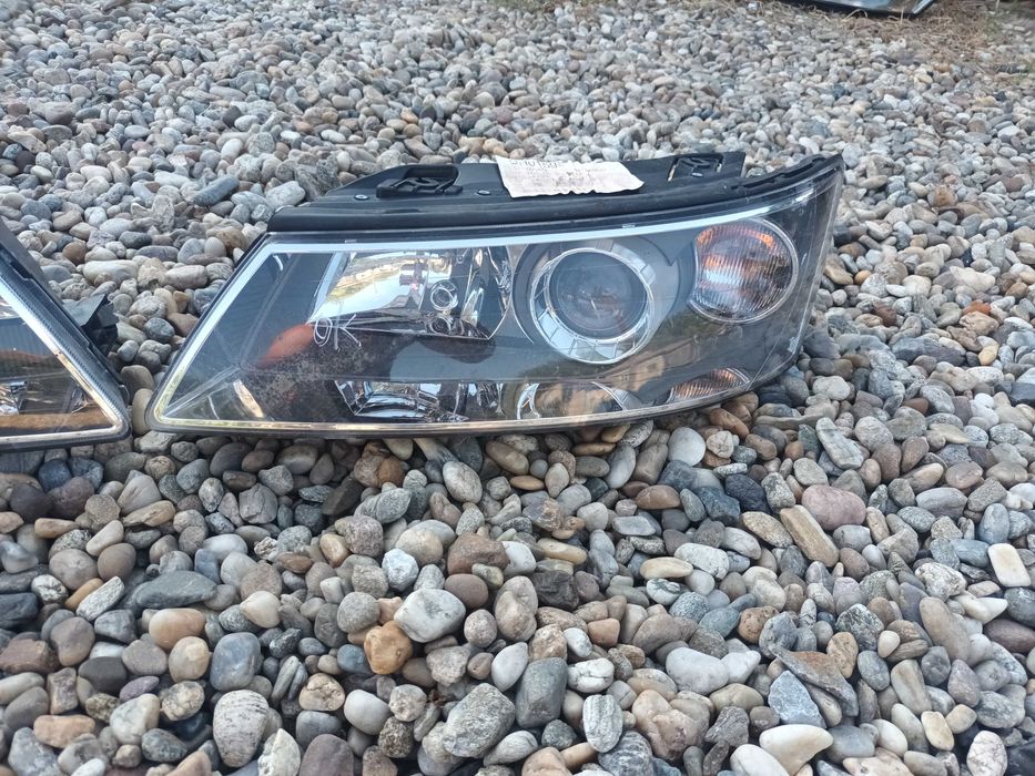 ляв и десен фар за хюндай соната 05 - 10 HYUNDAI SONATA