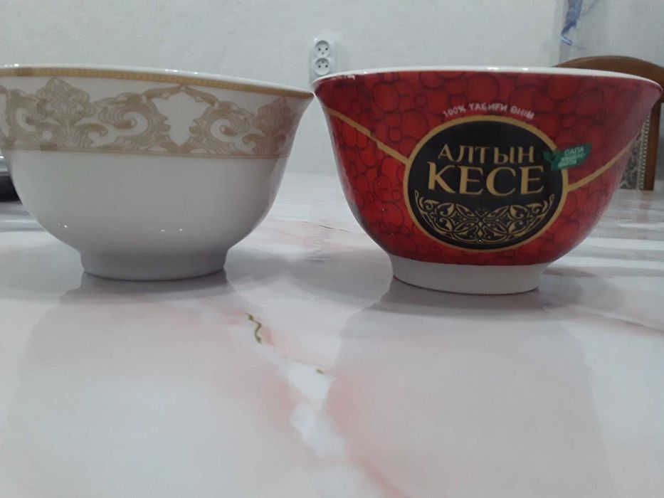 посуда.пиалки.по 80 тенге.чайник 1000.