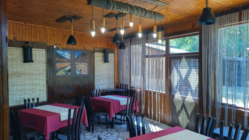 Дава се под наем Заведение в с. Брестник, Област Пловдив - 70 кв.м за 51 € - Снимка #17