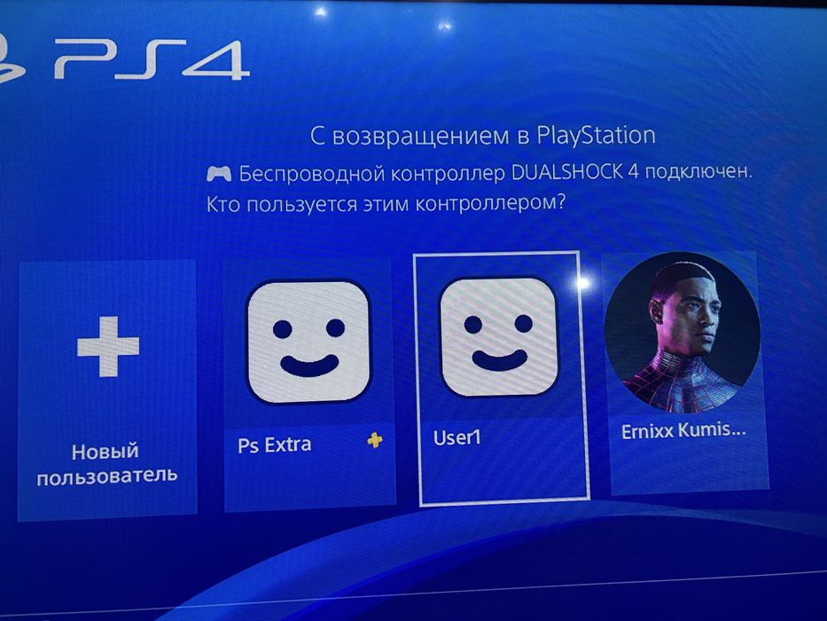 Продается плейстейшн 4 слим пс4 слим