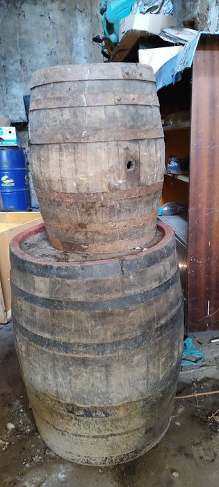 Продавам стари бурета