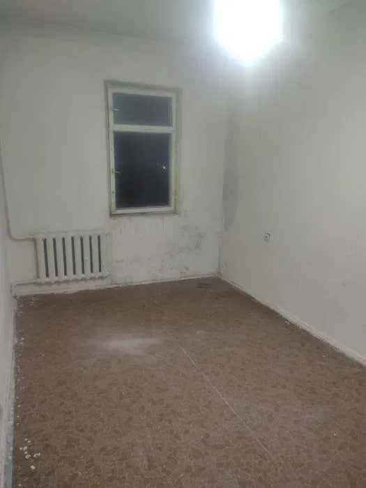 Продается квартира в Центре Ганга, Себзар. uy sotiladi sebzor ID: 38К