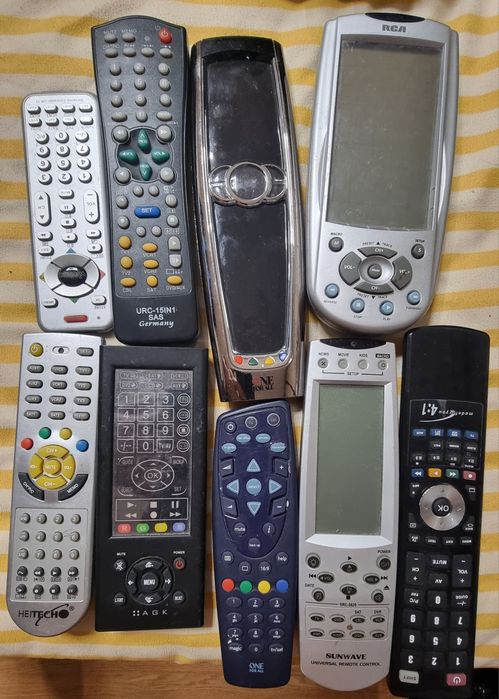 Telecomanda sony, nad, jvc, yamaha, loewe, panasonic, Bose rc-25