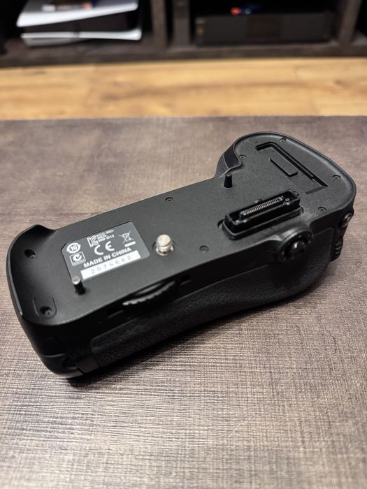 Grip Nikon MB-D12 pentru D800/D810 original nou !