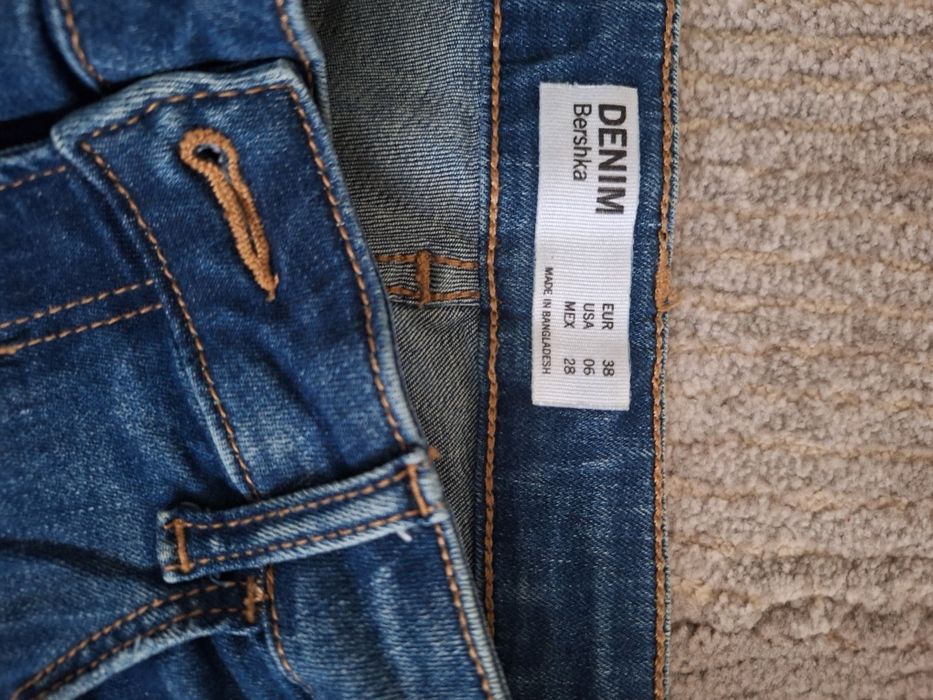 Blugi in stare bună