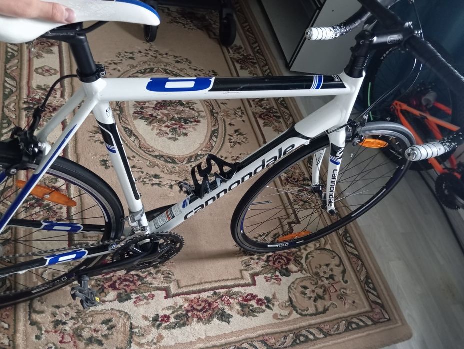 Велосипед шоссейный cannondale_caad8 _2016